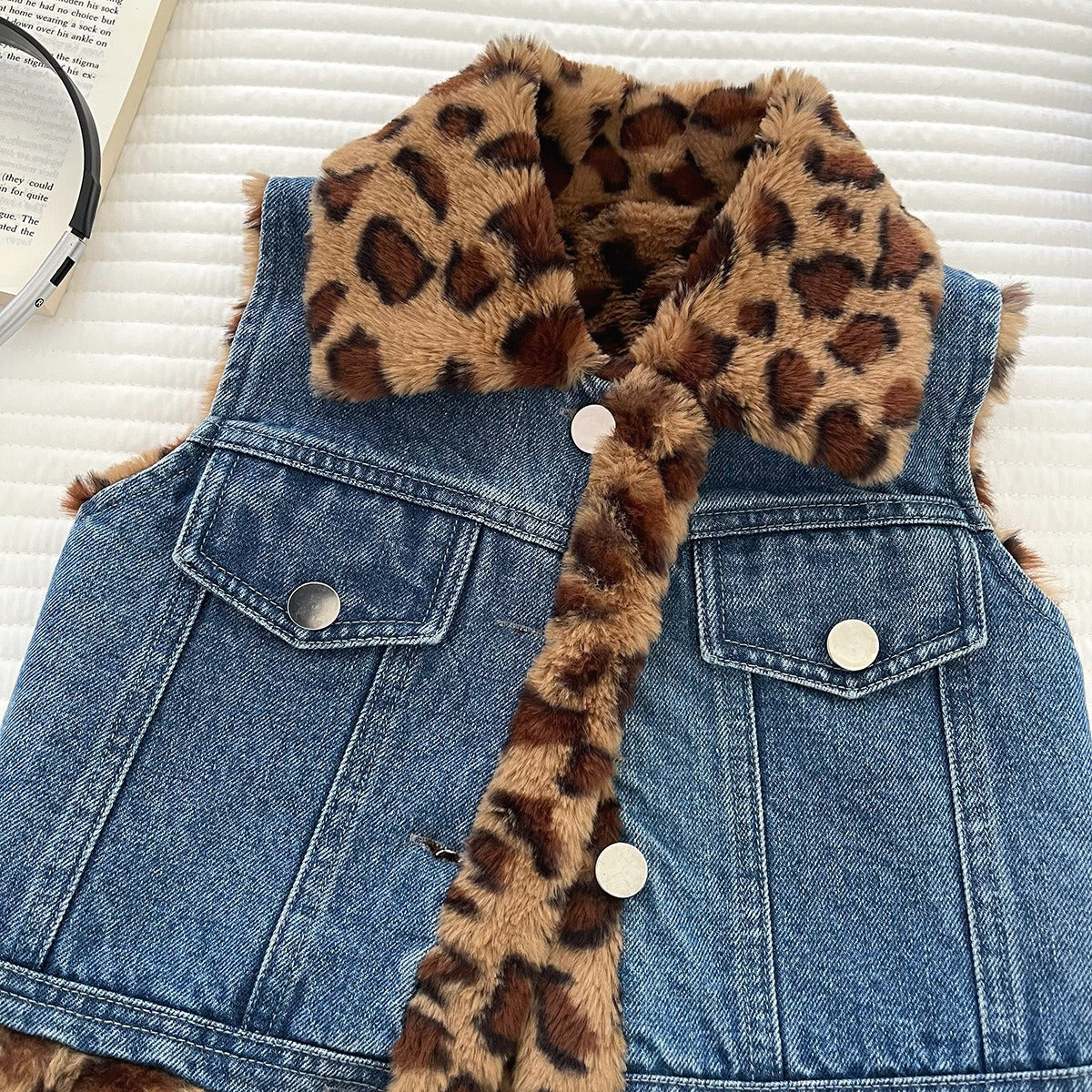 Gilet en jean chaud matelassé pour enfants, Manteau sans manches tendance en jean et léopard pour garçons et filles