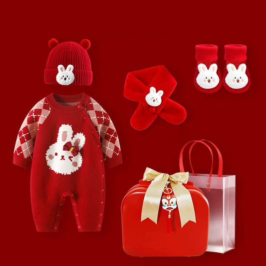 Caja de regalo para recién nacido, conjunto de cuatro piezas: pelele, gorro, bufanda, zapatos y calcetines en estuche de presentación