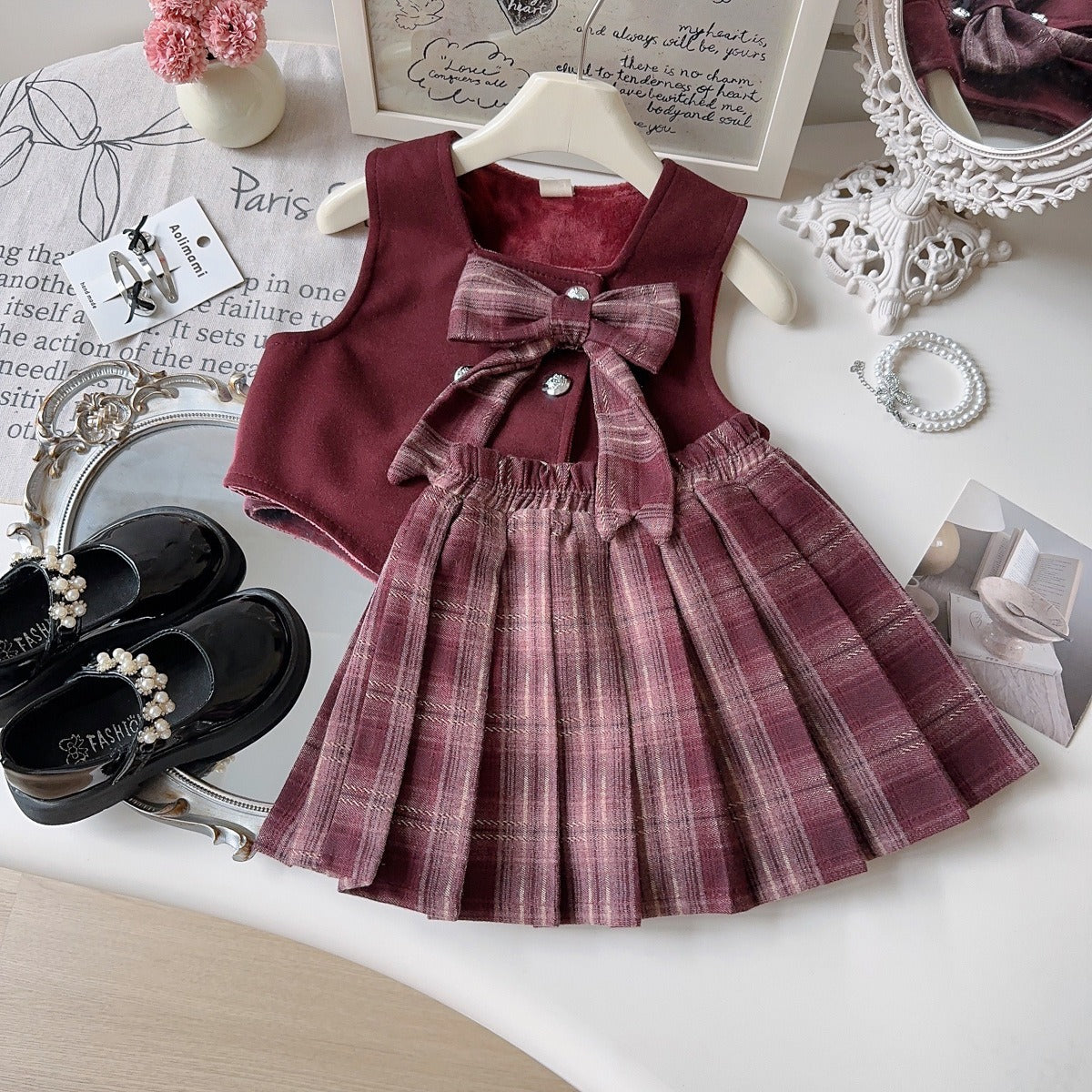 Girls Bow-Decorated Fleece-Lined Vest and Plaid Pleated Skirt (2-Piece Set)