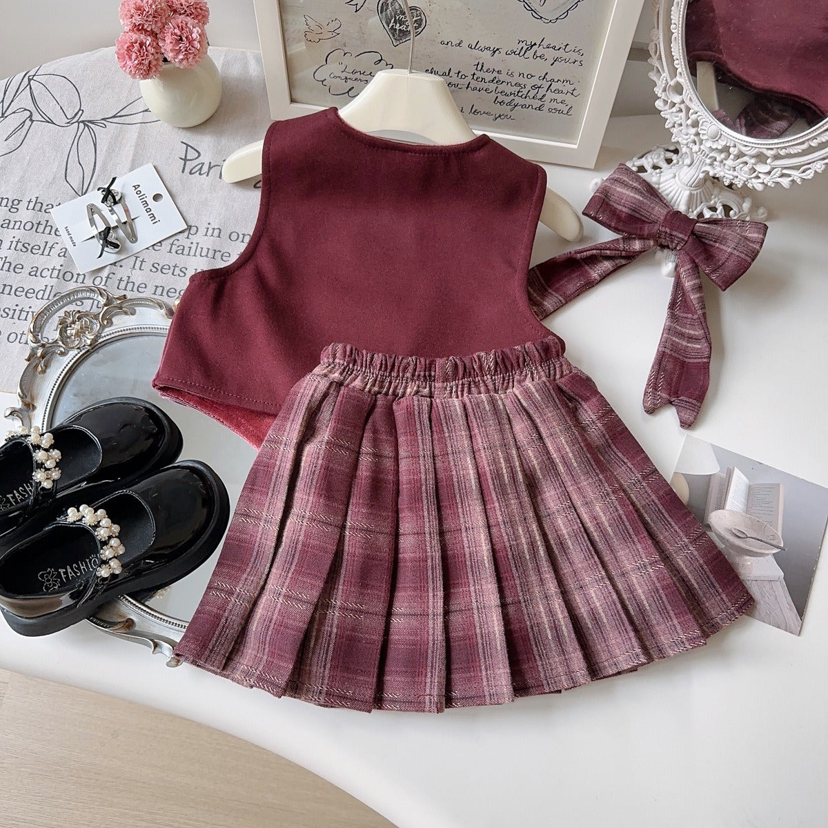 Girls Bow-Decorated Fleece-Lined Vest and Plaid Pleated Skirt (2-Piece Set)