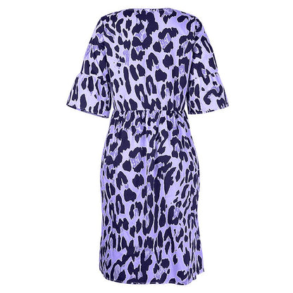 Robe babydoll léopard à col en V et manches volantées