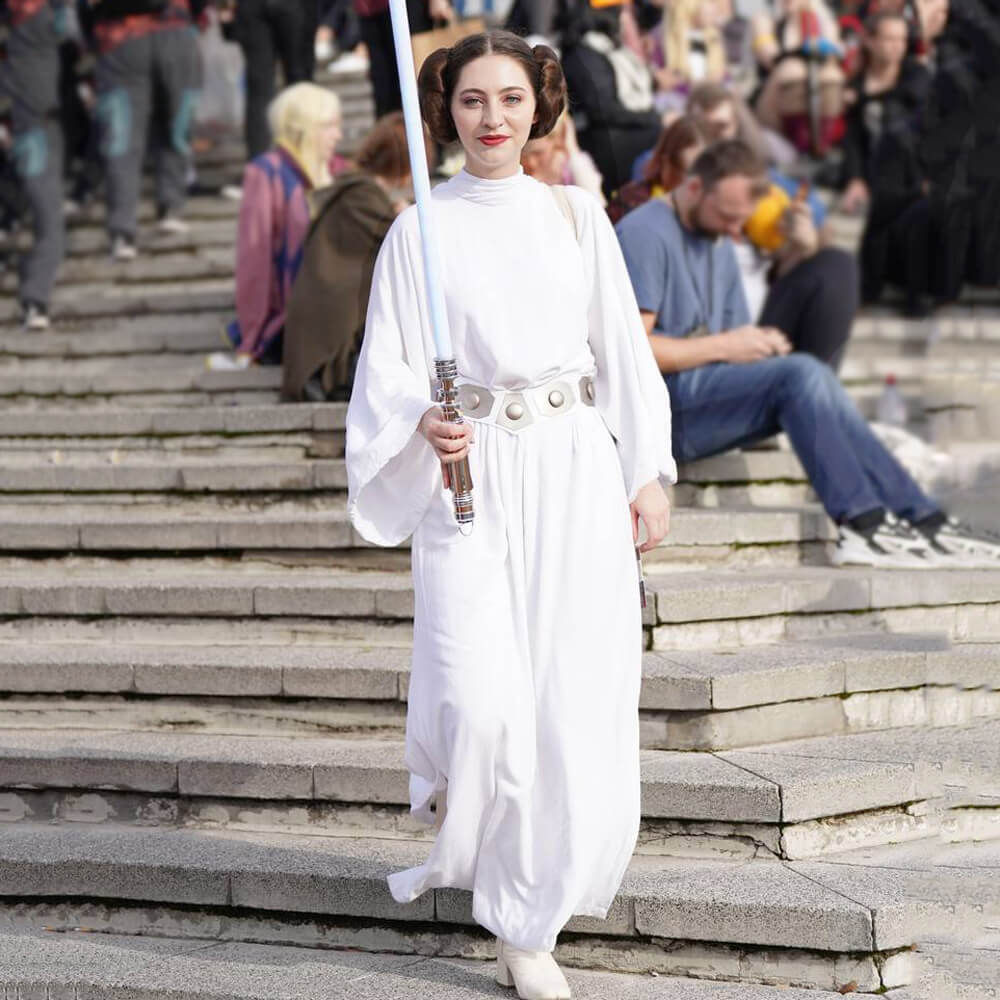 Déguisement Princesse Leia Femme Robe Longue Blanche à Capuche Tenue de Cosplay Leia Organa du Film